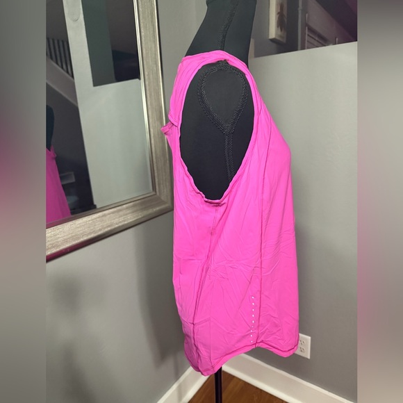 Lululemon Athletica Sculpt Tank II in Sonic Pink Size 8. - Picture 7 of 7